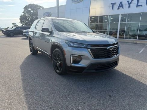 Used 2023 Chevrolet Traverse Premier w/ Redline Edition AWD/4WD image 4