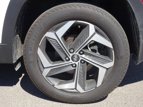 Used 2023 Hyundai Tucson Limited AWD/4WD image 24