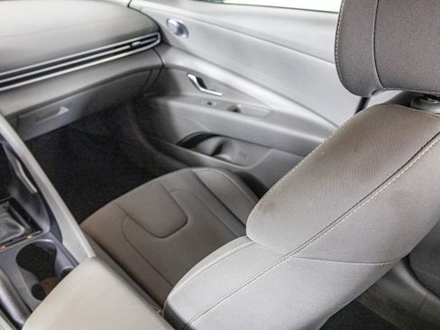 Used 2022 Hyundai Elantra SEL w/ Cargo Package image 33