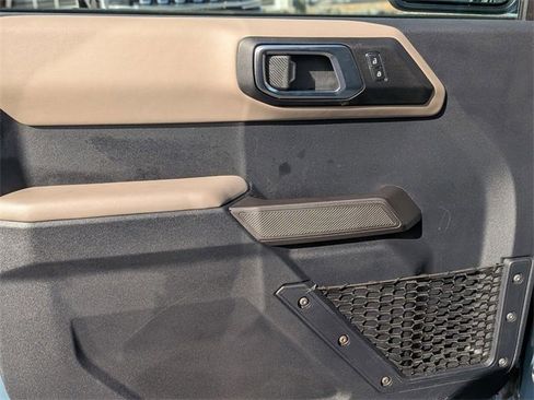 Used 2022 Ford Bronco Wildtrak image 12