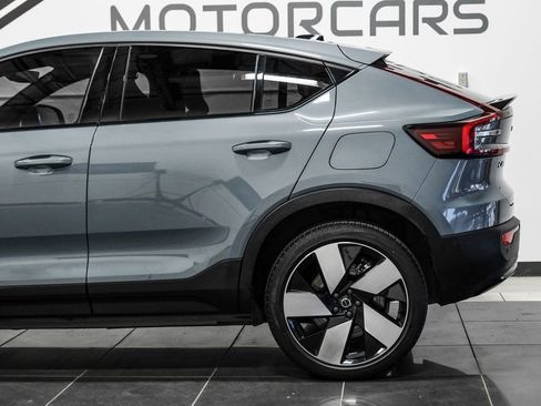 Used 2023 Volvo C40 P8 Recharge Ultimate image 19