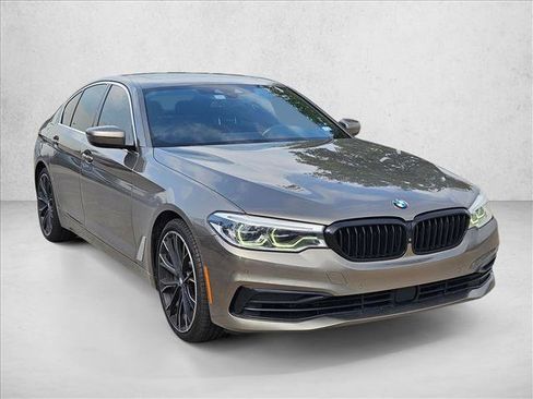 Used 2019 BMW 540i image 3