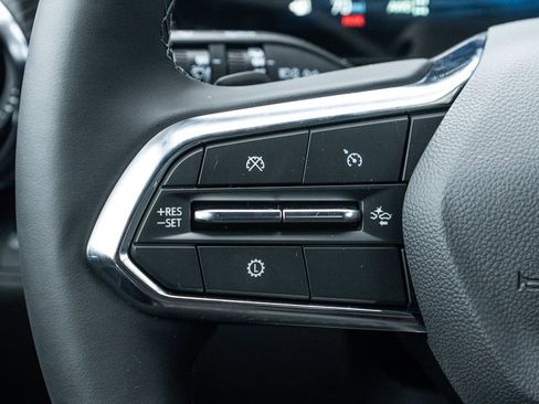 New 2026 Chevrolet Equinox LT w/ Convenience Package II image 18