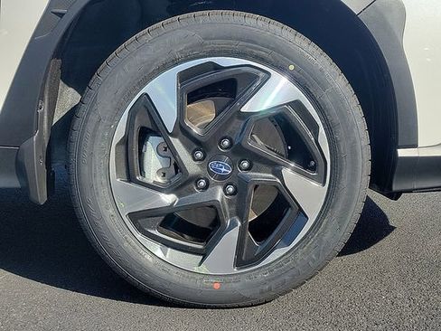 Used 2025 Subaru Crosstrek 2.5i Limited AWD/4WD image 5