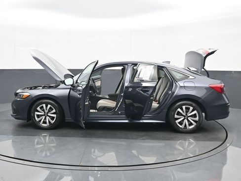 Used 2022 Honda Civic LX image 27