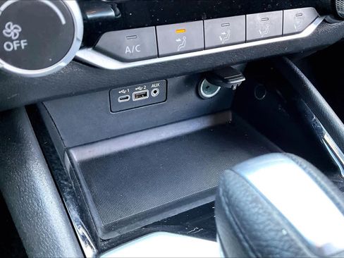 Used 2024 Nissan Altima 2.5 SV image 31