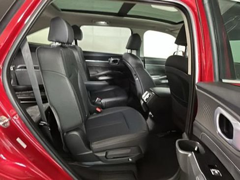 Used 2022 Kia Sorento SX w/ Panoramic Sunroof Package AWD/4WD image 30