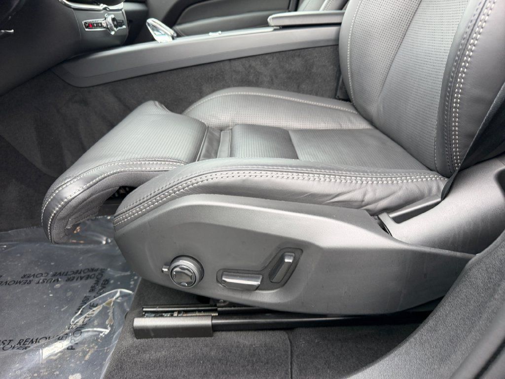 Certified 2024 Volvo XC60 T8 Ultimate AWD/4WD image 17