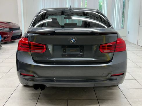 Used 2018 BMW 330i xDrive Sedan AWD/4WD image 8