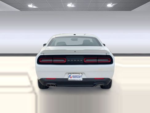 Used 2022 Dodge Challenger GT image 9