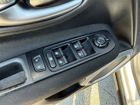 Used 2020 Jeep Renegade Sport image 13