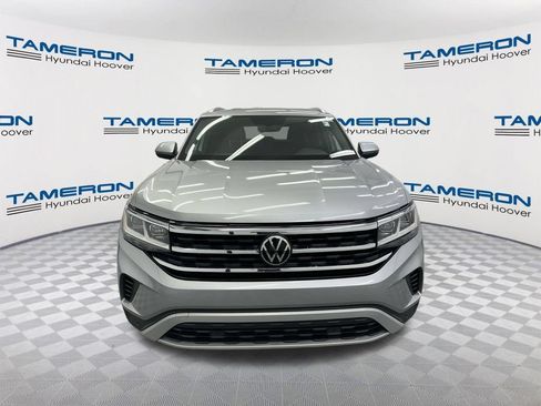 Used 2023 Volkswagen Atlas Cross Sport SE FWD image 8