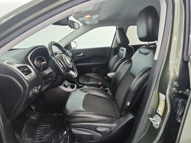 Used 2020 Jeep Compass Latitude AWD/4WD image 16