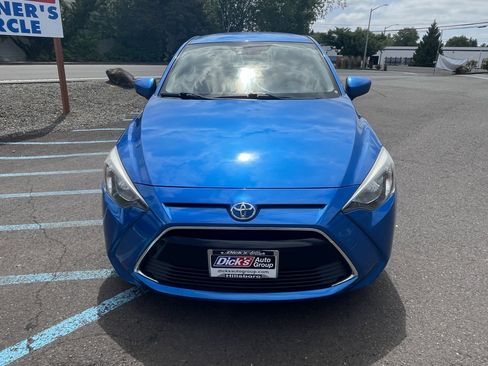 Used 2017 Toyota Yaris iA FWD image 7