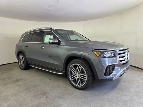 New 2026 Mercedes-Benz GLS 450 4MATIC image 1