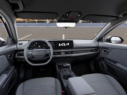 New 2025 Kia K4 EX image 14