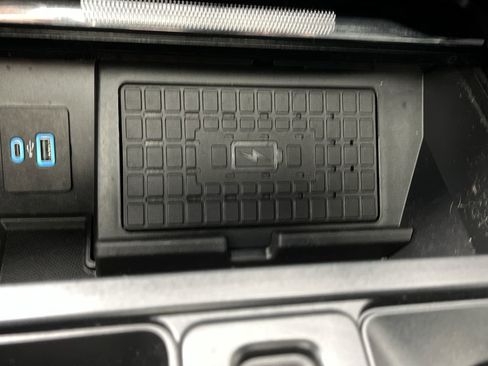 Used 2023 Ford F150 Lariat w/ Equipment Group 502A High image 28