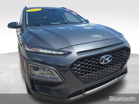 Used 2021 Hyundai Kona SEL AWD/4WD image 2
