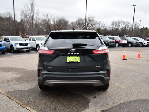 Used 2021 Ford Edge SEL w/ Convenience Package image 5