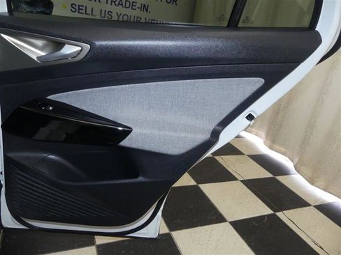 Used 2024 Volkswagen ID.4 Pro image 30