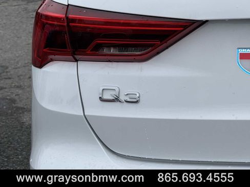 Used 2024 Audi Q3 2.0T Premium image 46