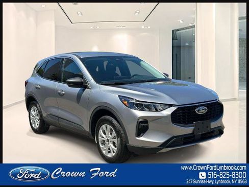 Certified 2023 Ford Escape Active w/ Tech Pack #1 AWD/4WD image 1