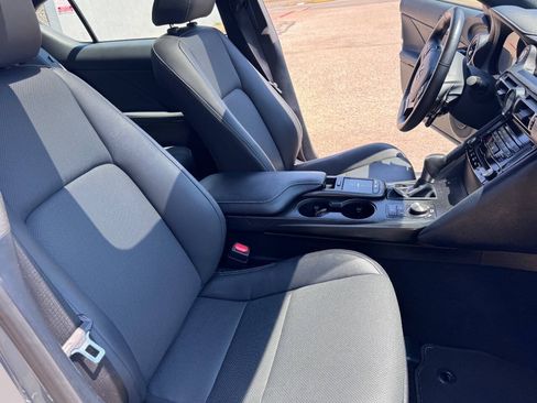 Used 2024 Lexus IS 350 F Sport RWD image 18