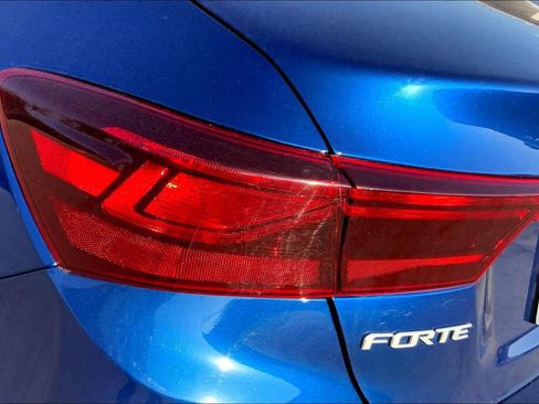 Used 2024 Kia Forte LXS image 27