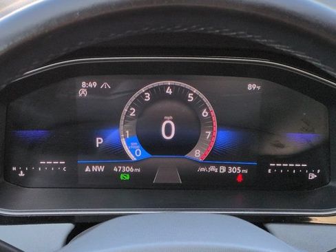 Used 2025 Volkswagen Jetta SE FWD image 25