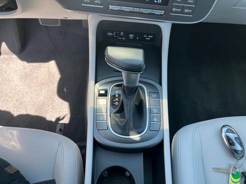 Used 2026 Hyundai Kona SEL Sport FWD image 41