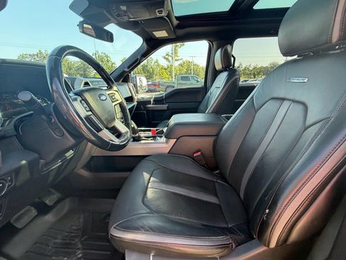 Used 2018 Ford F150 Platinum w/ Equipment Group 701A Luxury AWD/4WD image 12