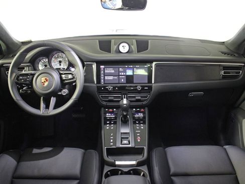 Certified 2026 Porsche Macan GTS AWD/4WD image 21