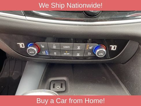 Used 2018 Buick Enclave Premium w/ Experience Buick Package FWD image 24