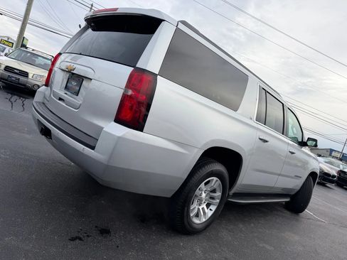 Used 2019 Chevrolet Suburban LT AWD/4WD image 59