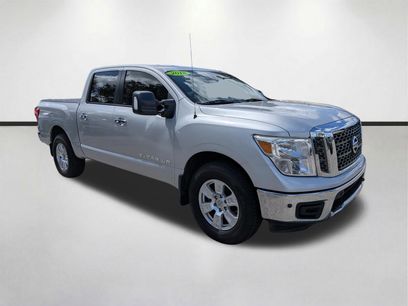 Used 2018 Nissan Titan SV w/ SV Convenience Package