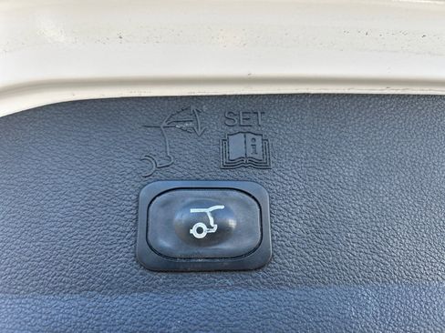 Certified 2018 Ford Escape SEL image 15