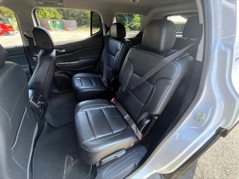 Certified 2023 GMC Acadia SLT image 26