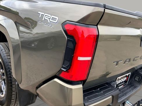 Used 2024 Toyota Tacoma TRD Sport RWD image 28