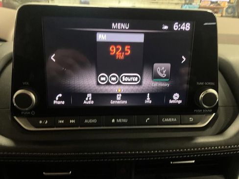 Used 2023 Nissan Rogue SV w/ SV Premium B Package image 22