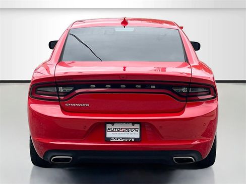 Used 2022 Dodge Charger SXT w/ Plus Group image 6