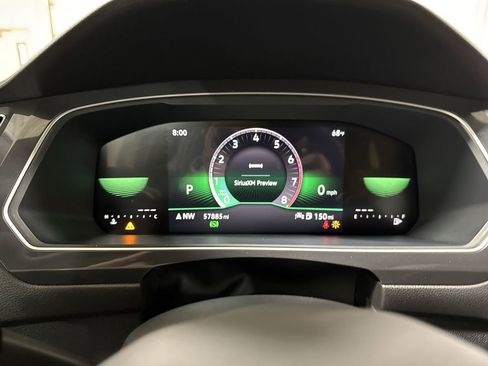 Used 2023 Volkswagen Tiguan SE R-Line image 12