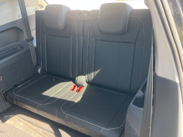 Used 2023 Volkswagen Tiguan SE FWD image 24