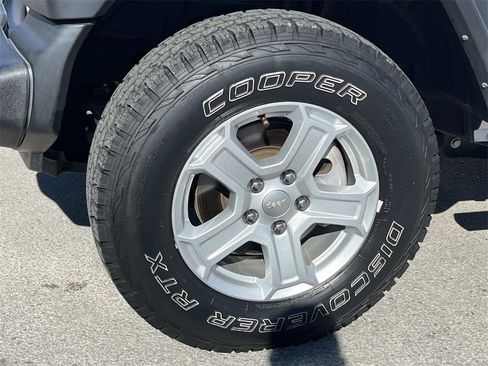 Used 2021 Jeep Wrangler Sport S image 9