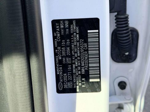 Used 2025 Hyundai Elantra Sport image 27