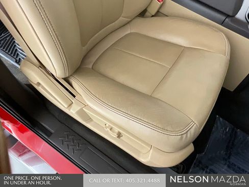 Used 2014 Ford F150 XLT w/ XLT Chrome Package image 27