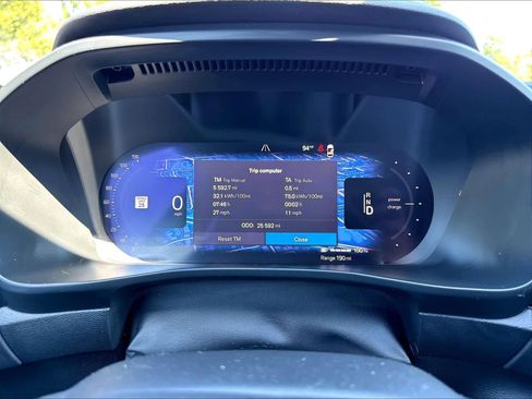 Used 2023 Volvo XC40 Recharge Ultimate AWD/4WD image 23