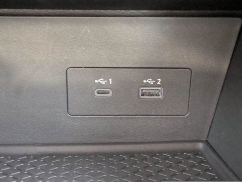 Used 2024 Nissan Pathfinder SV w/ SV Premium Package FWD image 35