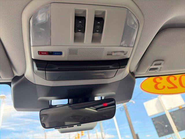 Used 2023 Subaru Ascent Limited w/ Technology Package AWD/4WD image 18