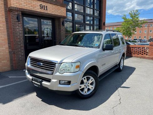 Used 2008 Ford Explorer XLT AWD/4WD image 1