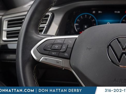 Used 2024 Volkswagen Atlas Cross Sport SE AWD/4WD image 12